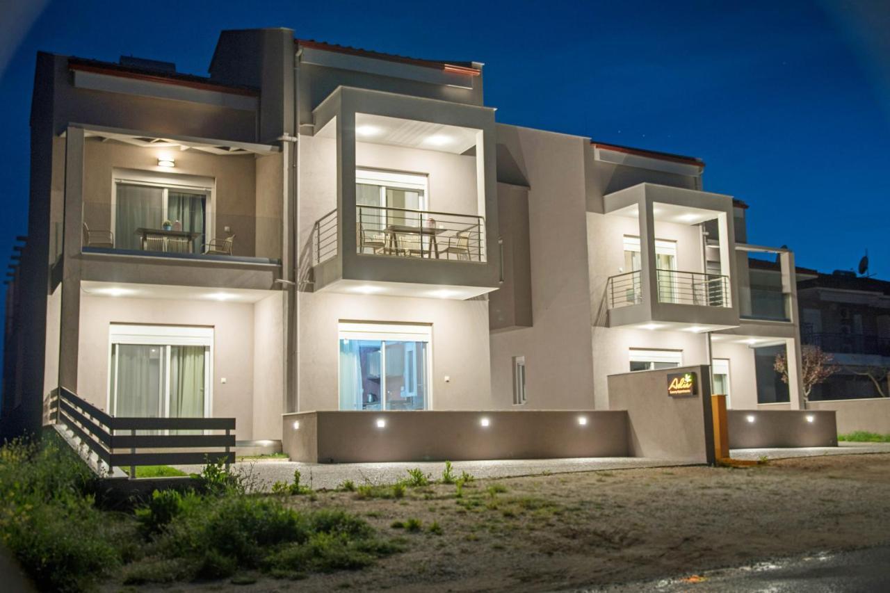 Aelia Luxury Apartments Nikiti  Exterior photo